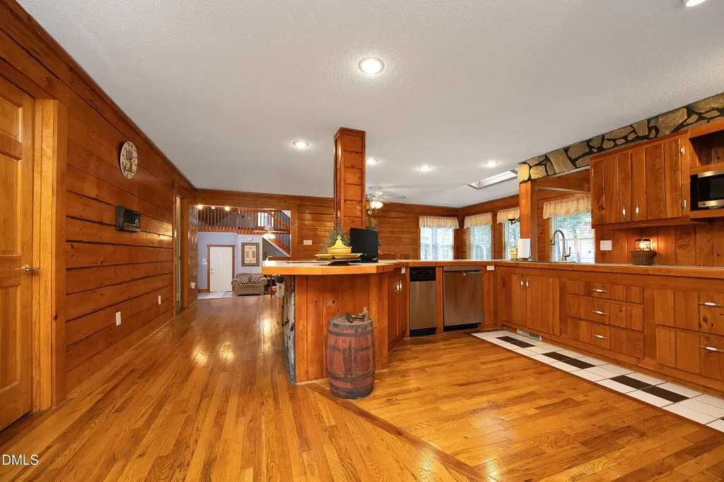 1746 Little Divine Road Selma NC 27576