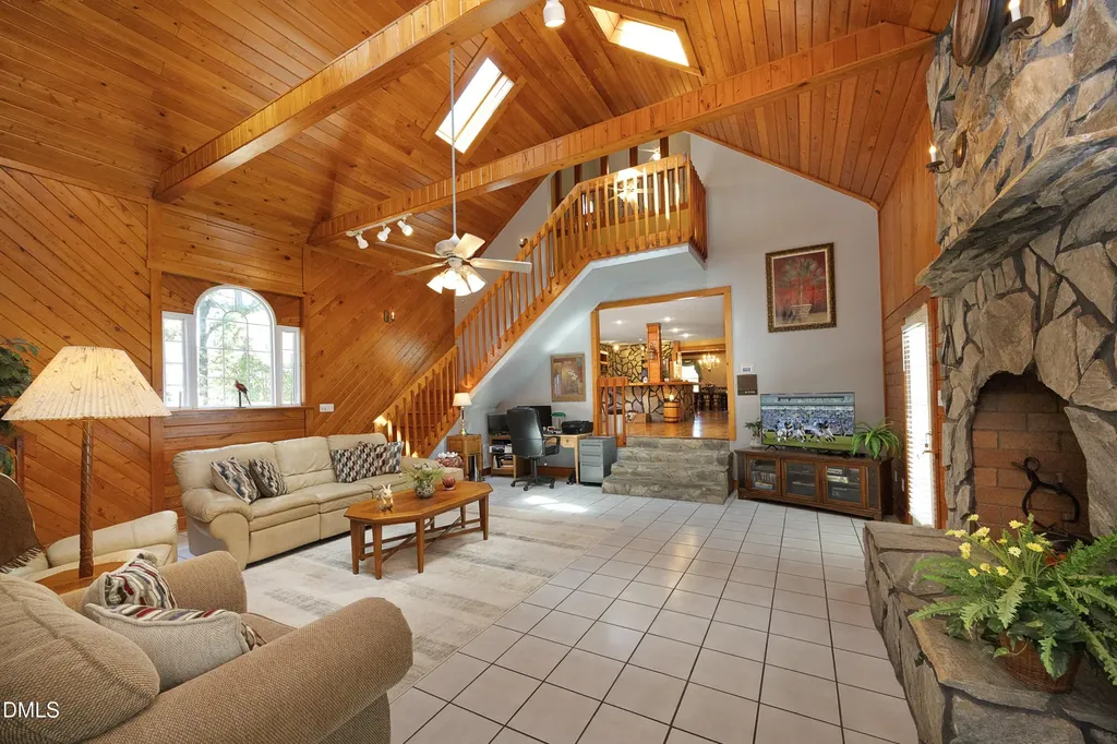 1746 Little Divine Road Selma NC 27576
