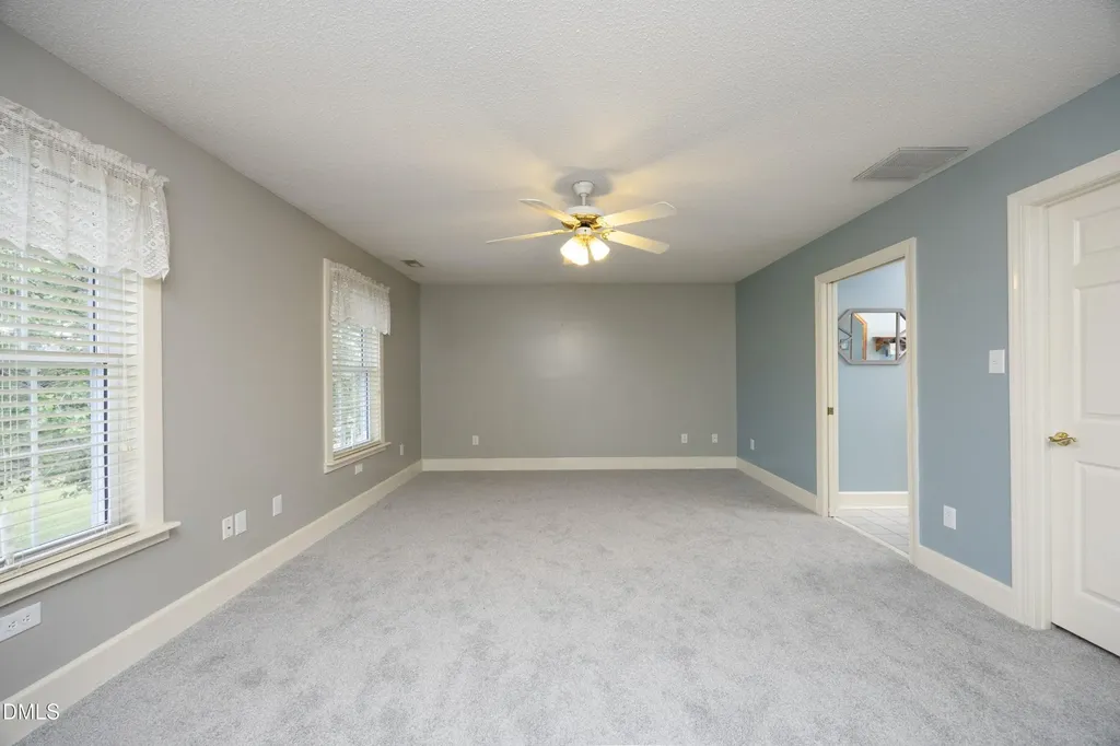 1746 Little Divine Road Selma NC 27576