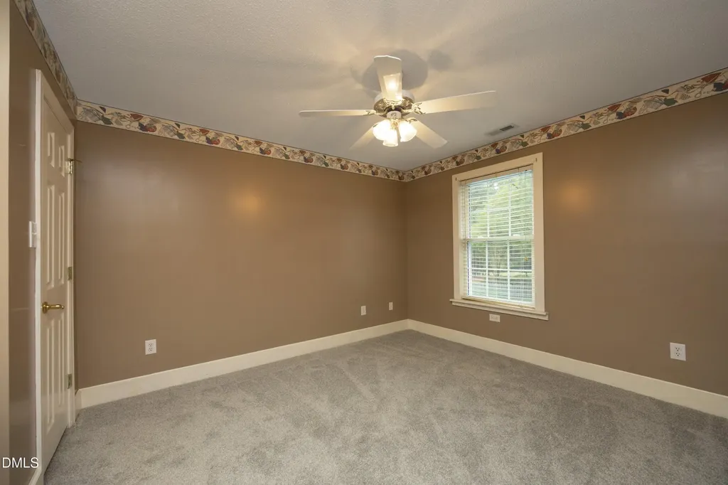1746 Little Divine Road Selma NC 27576
