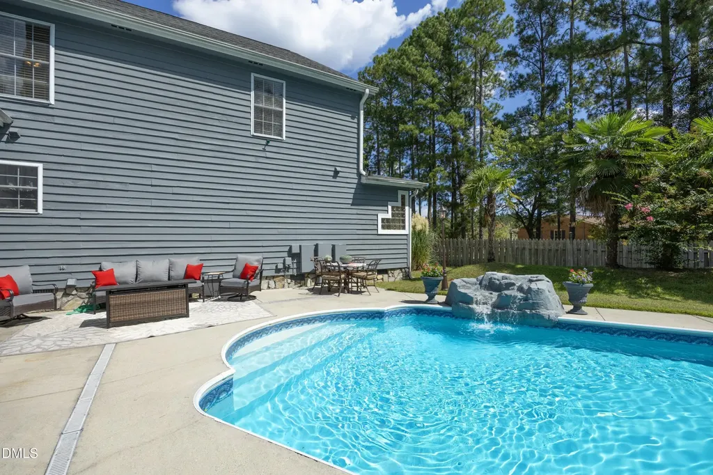 1746 Little Divine Road Selma NC 27576