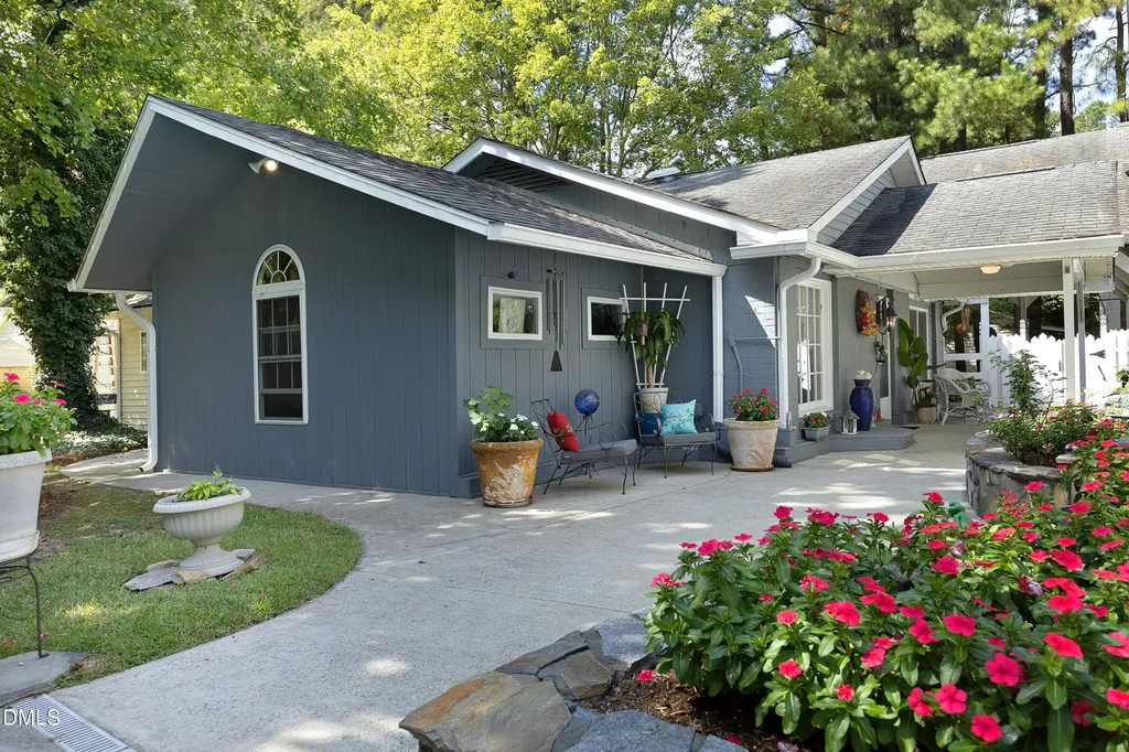 1746 Little Divine Road Selma NC 27576