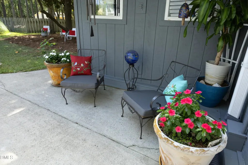 1746 Little Divine Road Selma NC 27576
