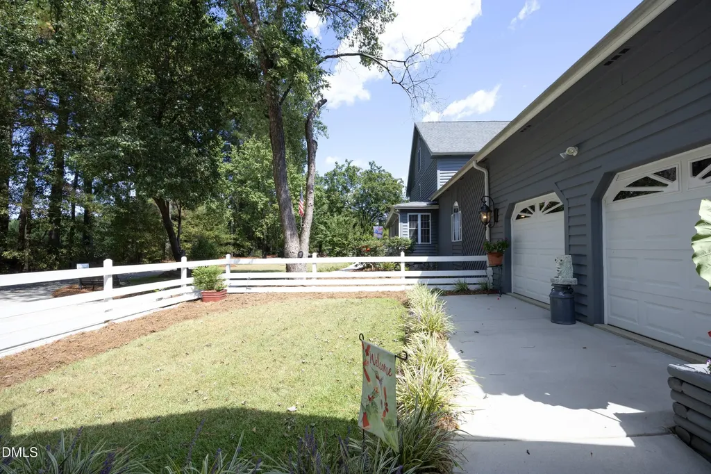 1746 Little Divine Road Selma NC 27576