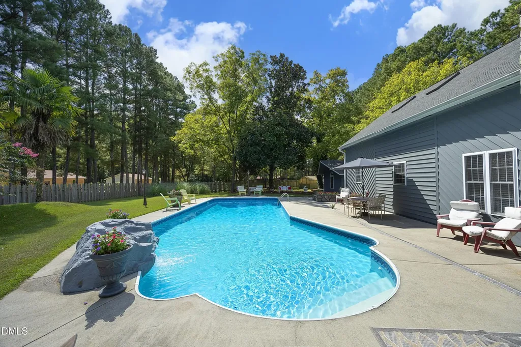 1746 Little Divine Road Selma NC 27576