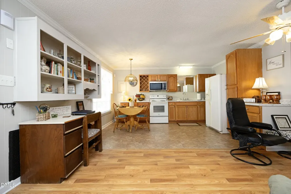 1746 Little Divine Road Selma NC 27576