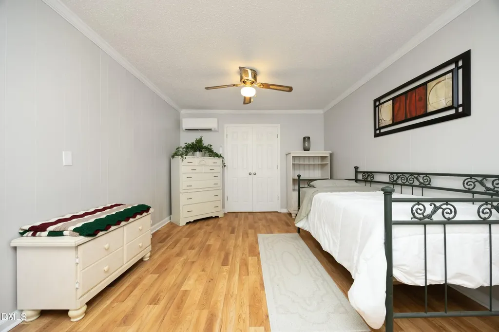 1746 Little Divine Road Selma NC 27576