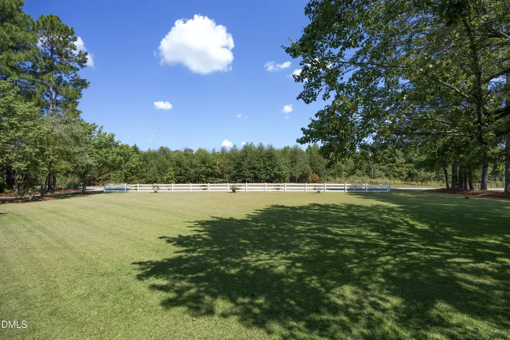 1746 Little Divine Road Selma NC 27576