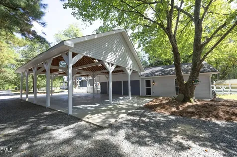1746 Little Divine Road Selma NC 27576