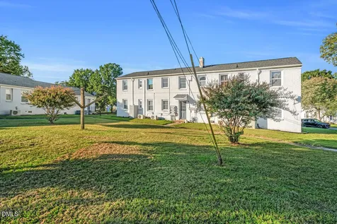 1700 Roslyn Drive Burlington NC 27215
