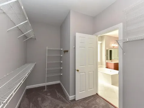 406 Cricketfield Lane Cary NC 27518