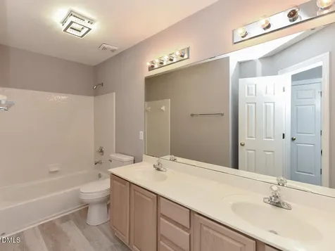 406 Cricketfield Lane Cary NC 27518