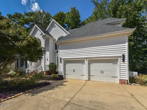 406 Cricketfield Lane Cary NC 27518