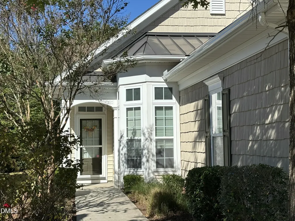 542 Tomkins Loop Cary NC 27519