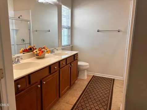 542 Tomkins Loop Cary NC 27519