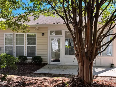 542 Tomkins Loop Cary NC 27519