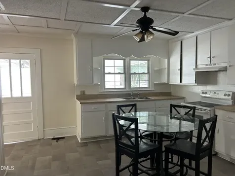 209 E Harnett Street Dunn NC 28334