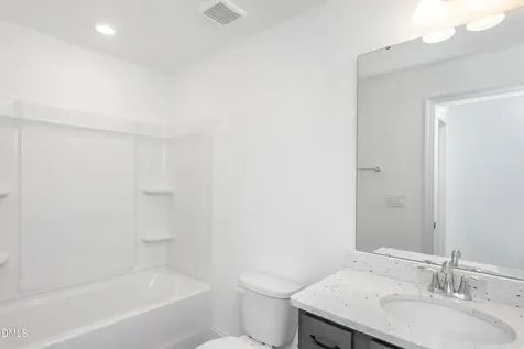 25 Sawtooth Oak Lane Youngsville NC 27596