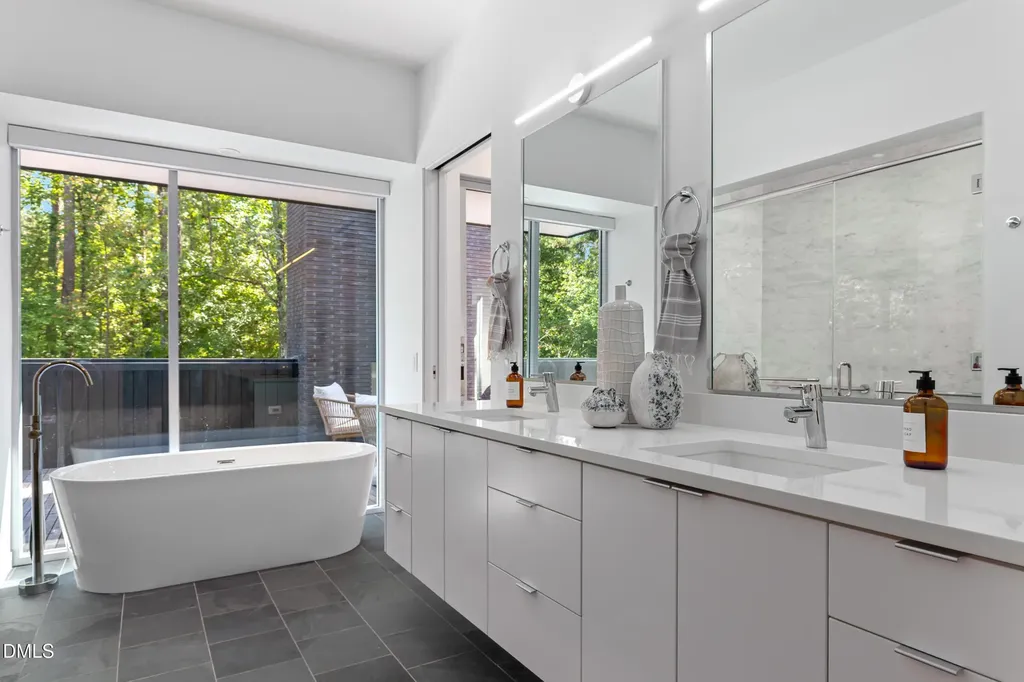 711 Berryhill Drive Chapel Hill NC 27516