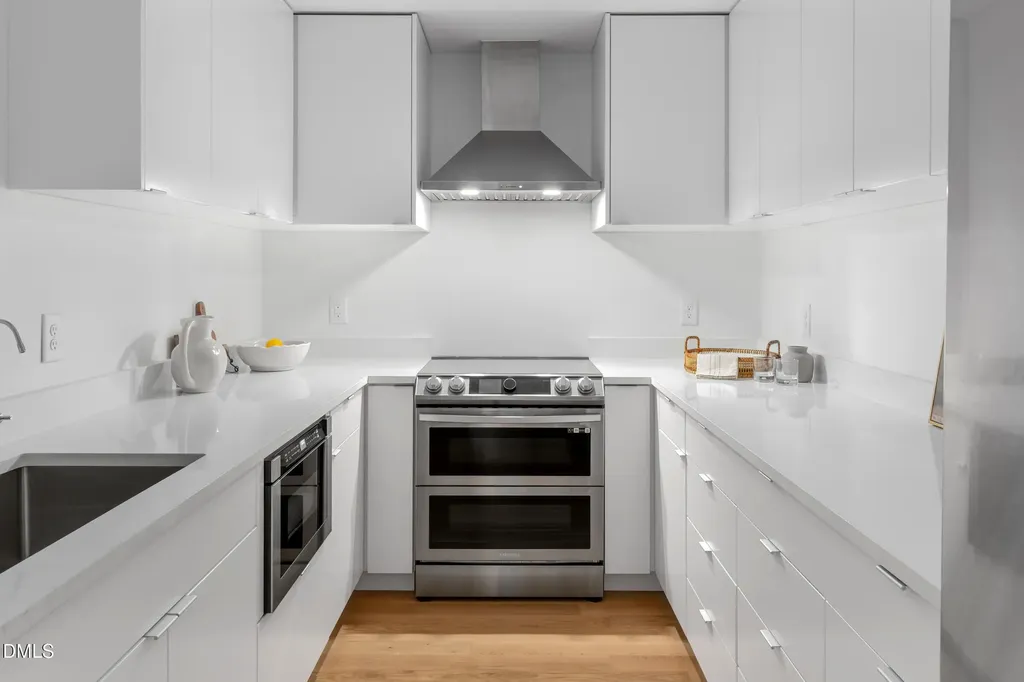 711 Berryhill Drive Chapel Hill NC 27516