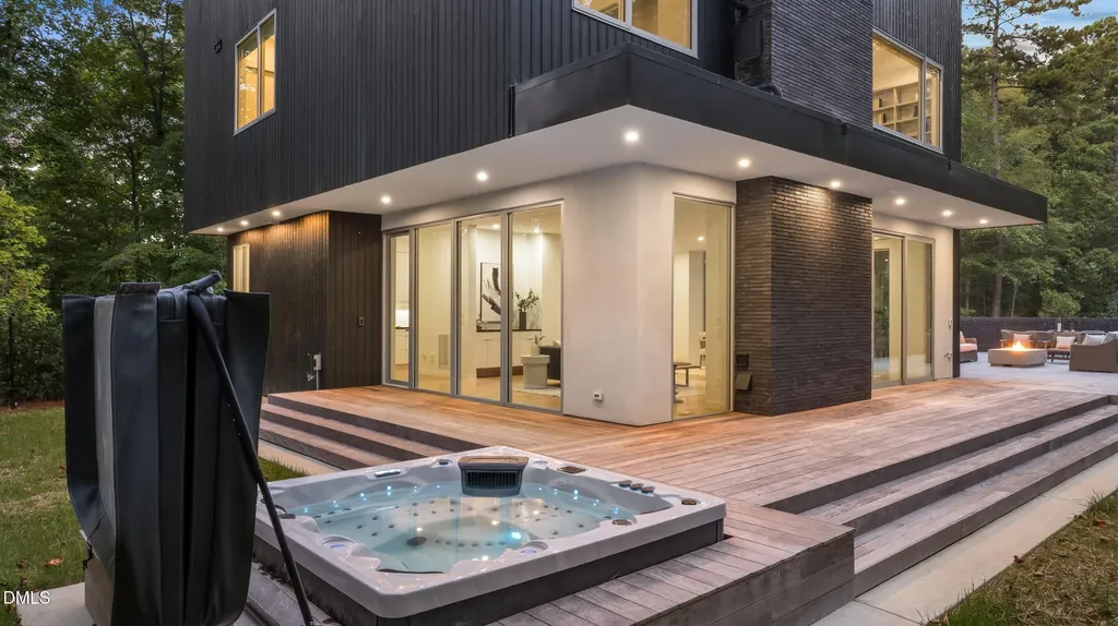 711 Berryhill Drive Chapel Hill NC 27516