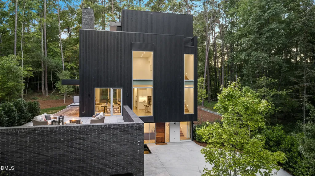 711 Berryhill Drive Chapel Hill NC 27516