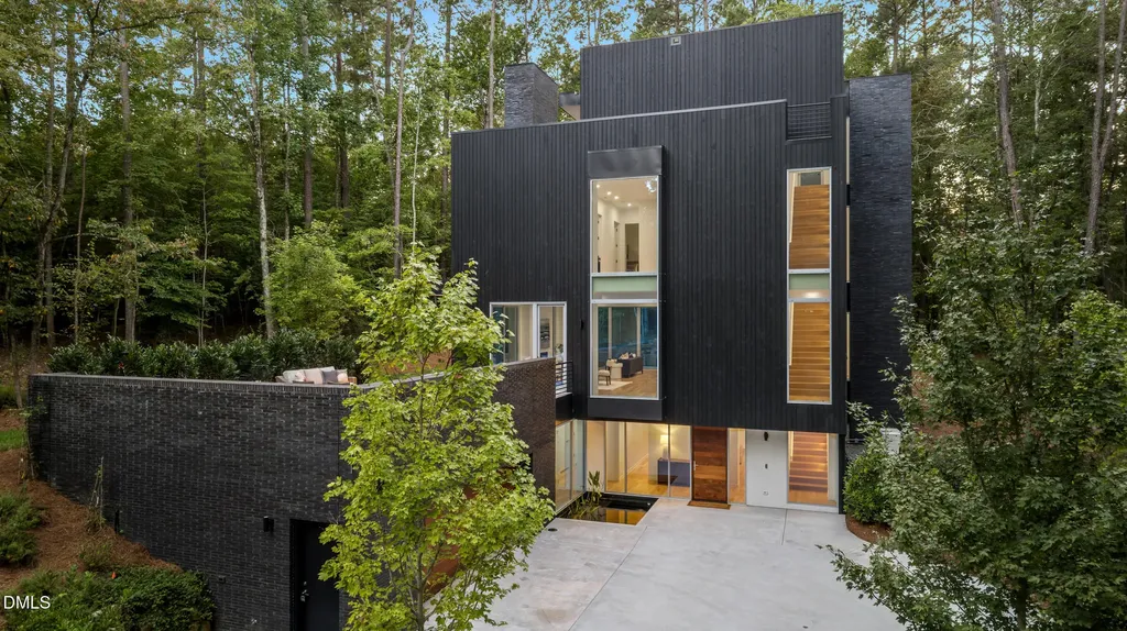 711 Berryhill Drive Chapel Hill NC 27516