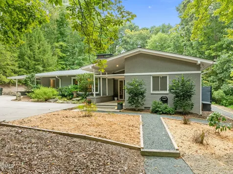 1812 Rolling Road Chapel Hill NC 27514