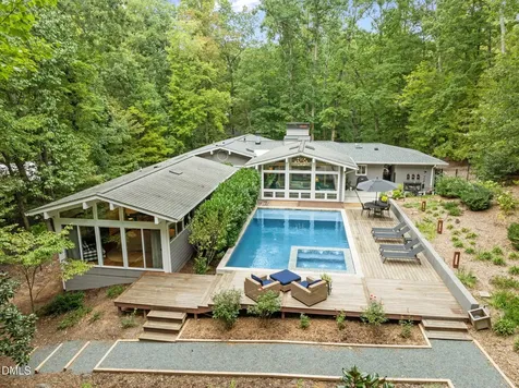 1812 Rolling Road Chapel Hill NC 27514