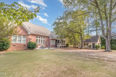 512 W Franklin Street Zebulon NC 27597
