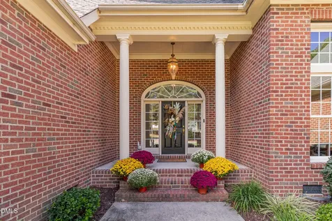 512 W Franklin Street Zebulon NC 27597