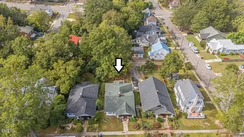 321 N Steele Street Sanford NC 27330