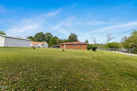 936 Eaton Street Henderson NC 27536