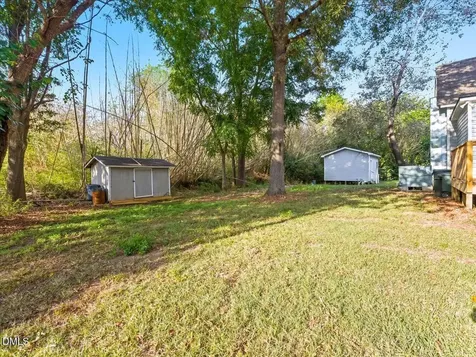 210 W Oak Street Zebulon NC 27597