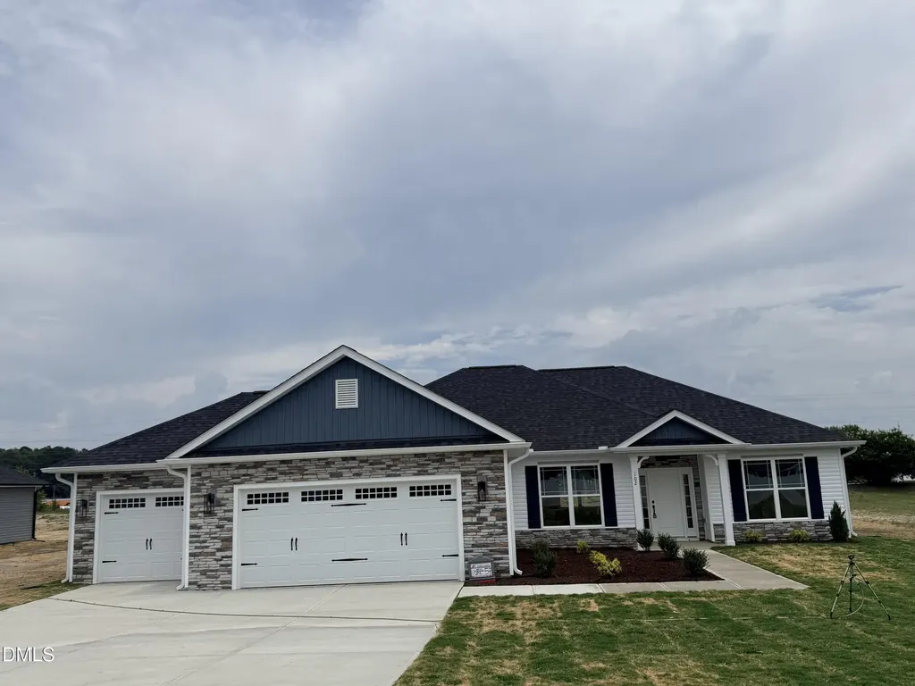 102 Brighton Street La Grange NC 28551