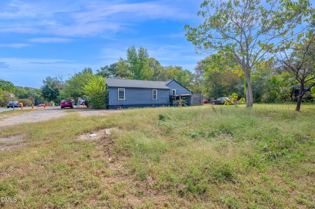 321 Blalock Street Holly Springs NC 27540
