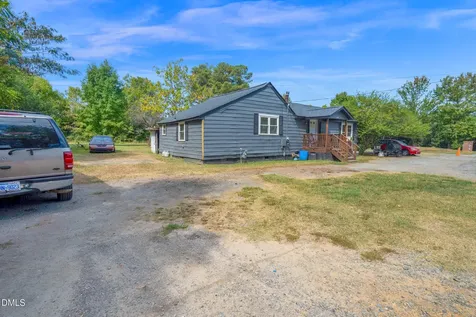 321 Blalock Street Holly Springs NC 27540
