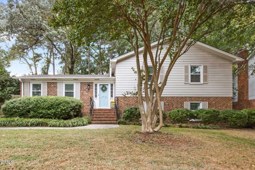 5219 Knollwood Road Raleigh NC 27609