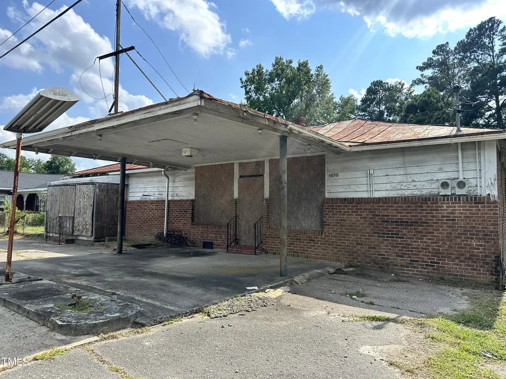 5854 Nc-48 Battleboro NC 27809