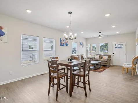 109 W Old Glencoe Road Burlington NC 27217