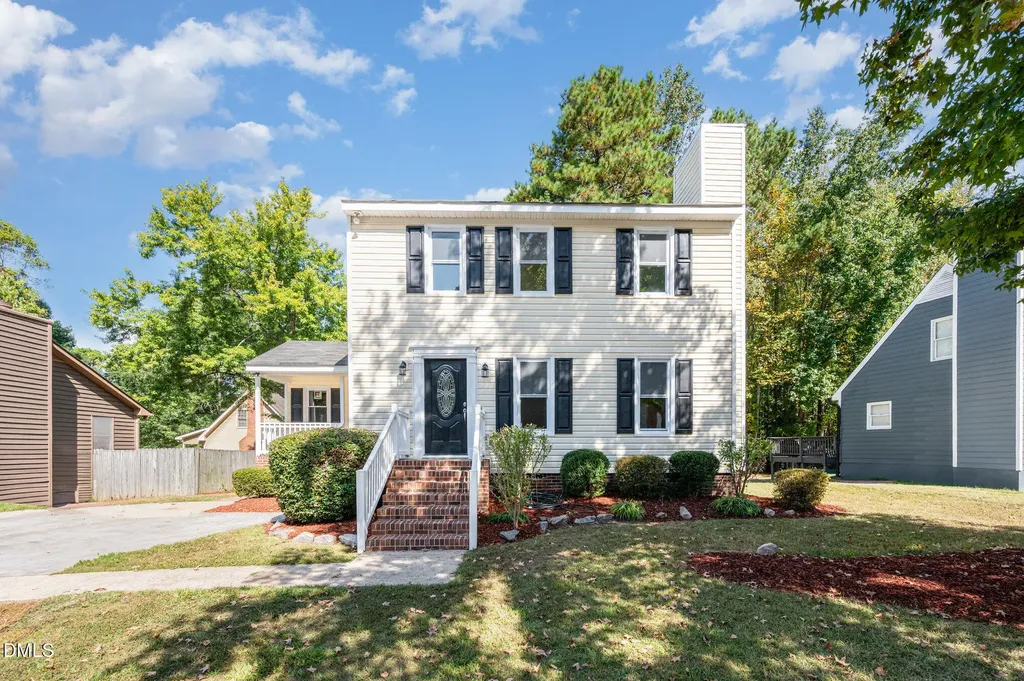 3605 Iron Sight Court Raleigh NC 27616