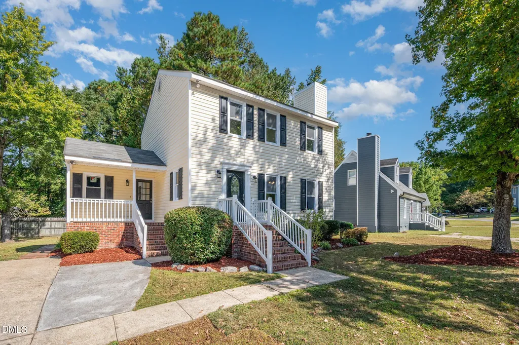 3605 Iron Sight Court Raleigh NC 27616