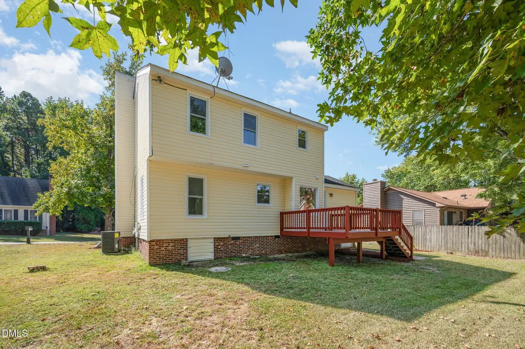 3605 Iron Sight Court Raleigh NC 27616