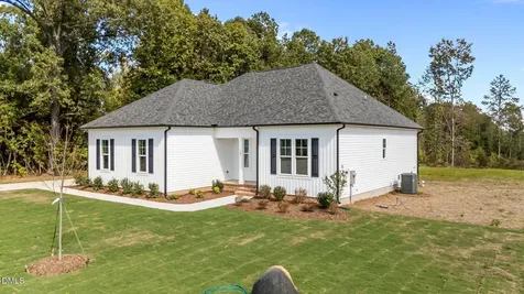70 Livingston Lane Zebulon NC 27597