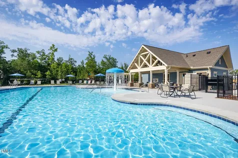 1532 Ivy Meadow Lane Zebulon NC 27597