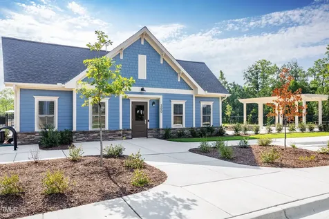 1532 Ivy Meadow Lane Zebulon NC 27597