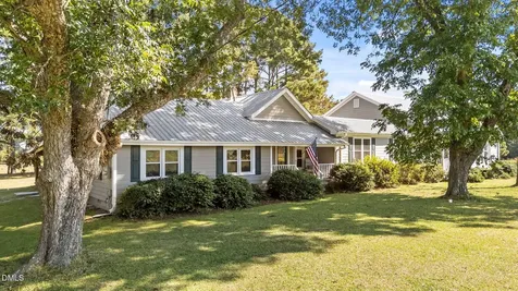 1208 Peach Orchard Road Four Oaks NC 27524