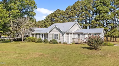 1208 Peach Orchard Road Four Oaks NC 27524