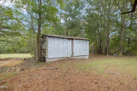 821 Penny Road Angier NC 27501
