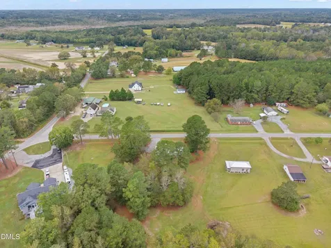 821 Penny Road Angier NC 27501